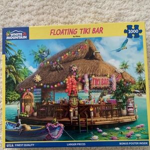 White Mountain Tropical Tiki Bar Puzzle